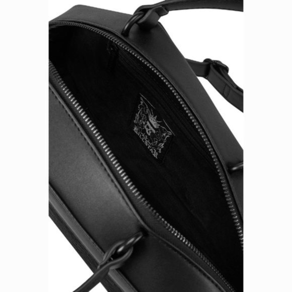 Killstar Vampire's Kiss BLACK Coffin Handbag nwt - Picture 6 of 15